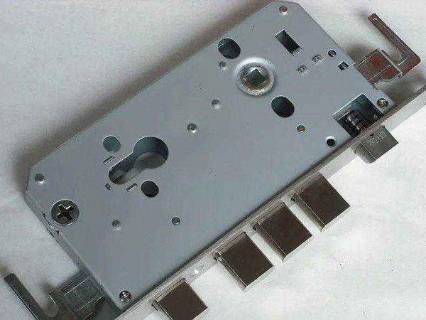 迁安24小时上门开锁公司